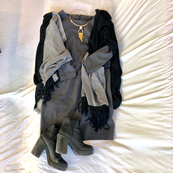 White House Black Market Sweaters - ✨🍂🌟HP🌟White House Black Market Shawl Wrap🍁✨